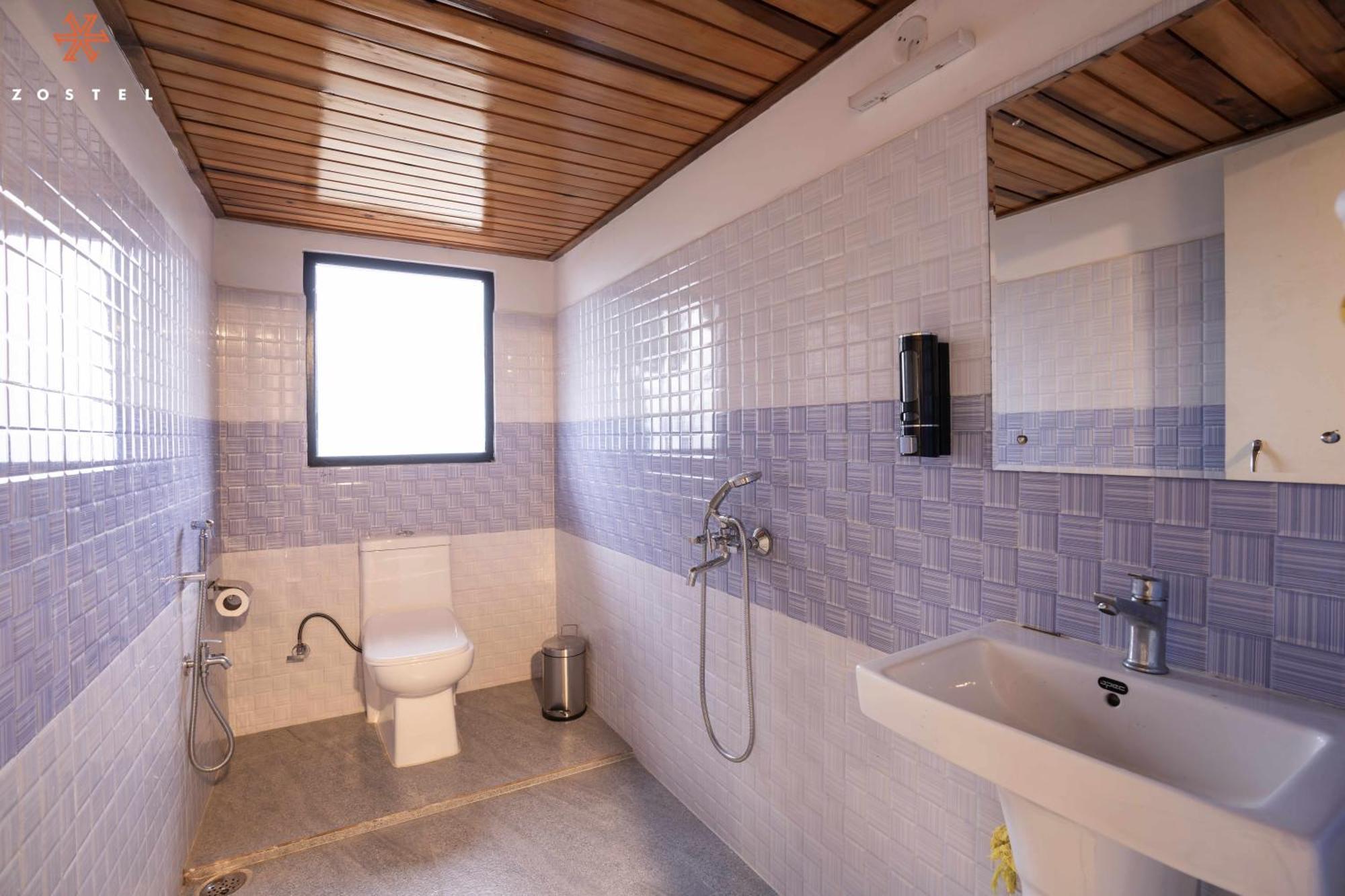 Zostel Rinchenpong Quarto foto